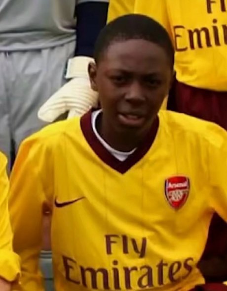 制胜一击！埃泽近三个英超赛季已攻入26球，同期与B费持平