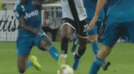 科莫1-0擒帕尔马赫苏斯助攻制胜球
