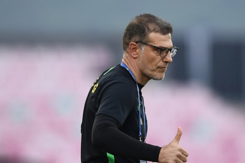 足球报：U20女足主帅贝尔可能离任，外界传闻王洪亮或接手