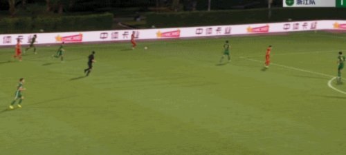 三镇1-0泰山，龙威头球破门