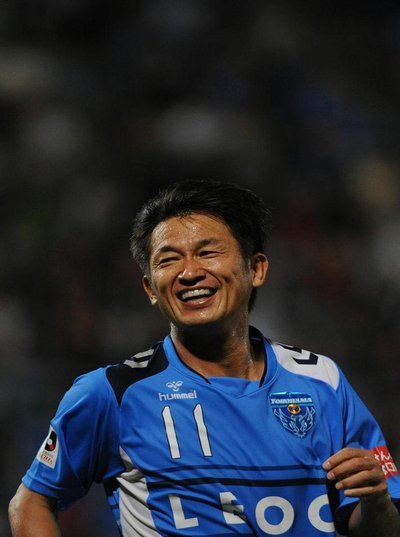 59岁传奇三浦知良再进球，刷新日本足坛最年长纪录！